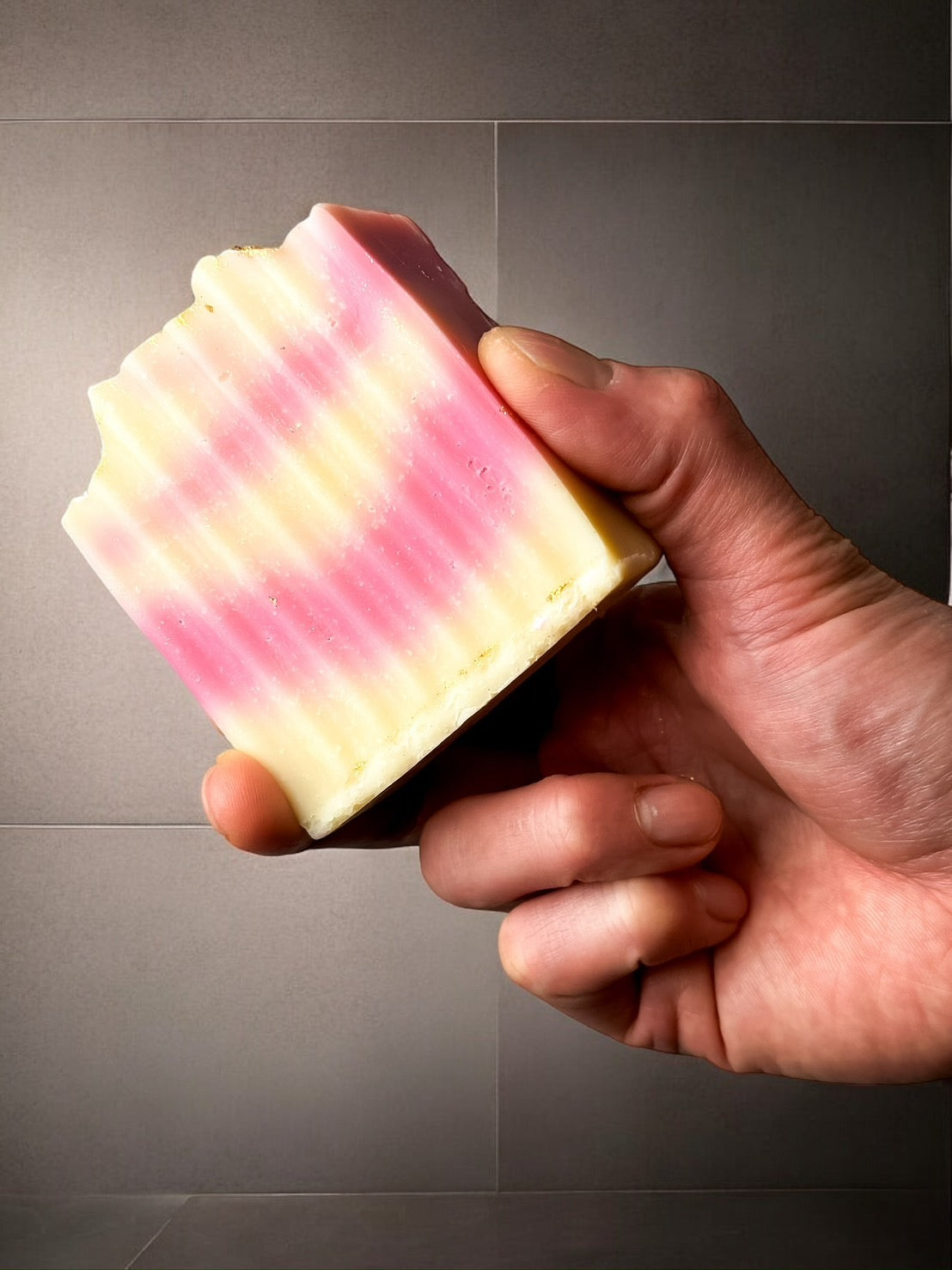 MAR-N-ELE SPARKLY PINK ENERGY BOTANICAL SOAP