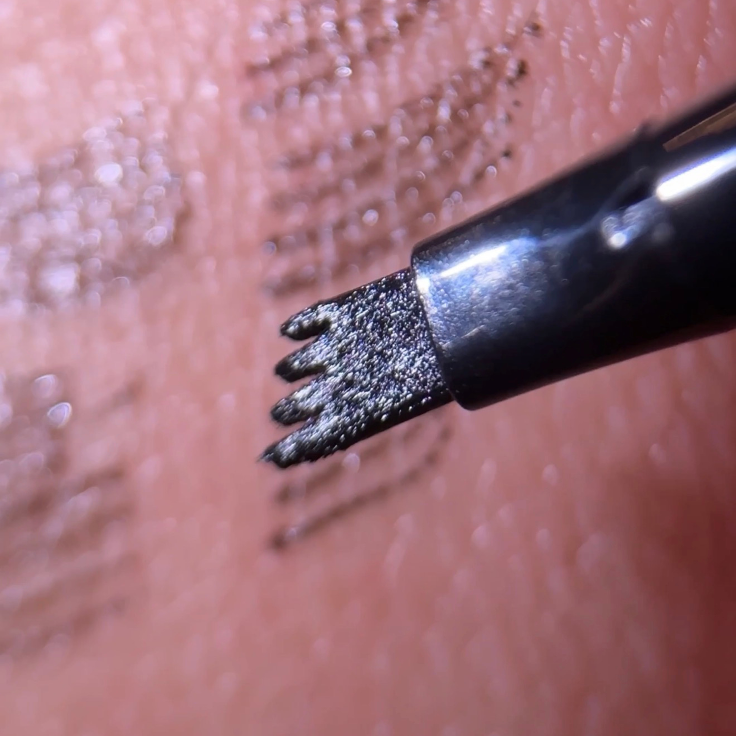 2-in-1 Double-Ended Ink Pen – Precision Liner & Bold Definition